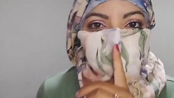 Arab Hijab Wife Masturabtes Silently To Extreme Orgasm In Niqab Real Squirt While Husband Away free video