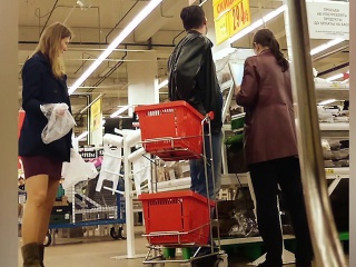 Sneaky Upskirt Shots In The Supermarket Reveal Sexy Shopper free video